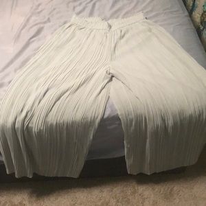 Uniqlo Pleated Pants